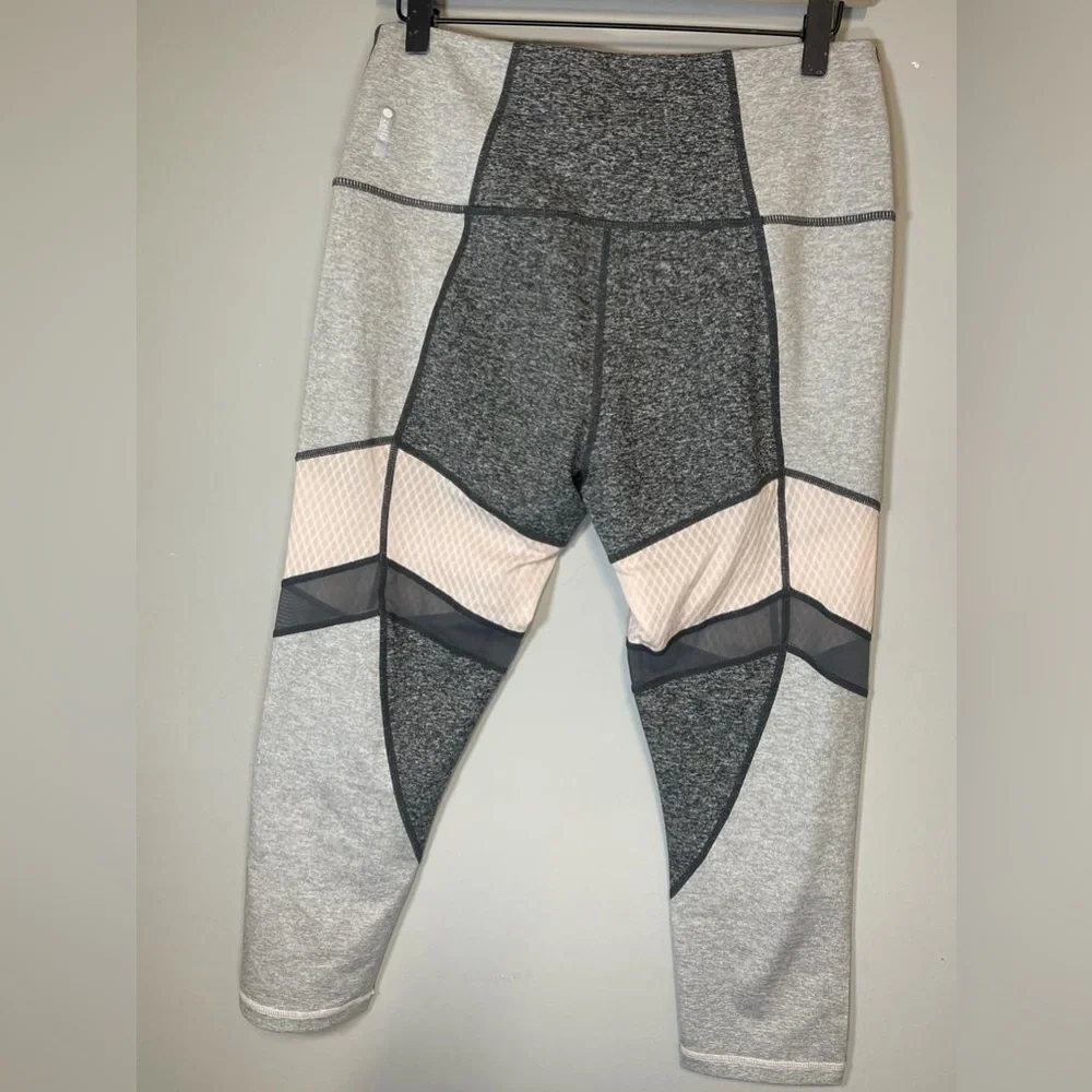 Zella Power Mesh Crop Leggings High Rise Heathered Gray /‎ Pink Size L